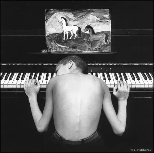 Untitled (Pause), 1992, Album: Evgeny Mokhorev «Games Children Play» (1987-1993)
