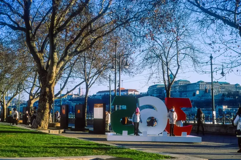 Budapest, Hungary — Budapest, Fujifilm Velvia 50 — photo captured with LS-5000