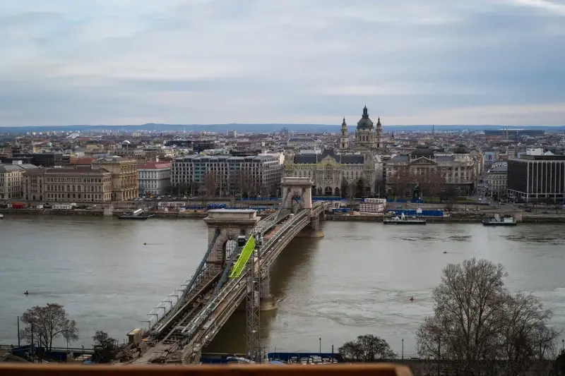 Budapest, Hungary — View on Széchenyi Chain Bridge
