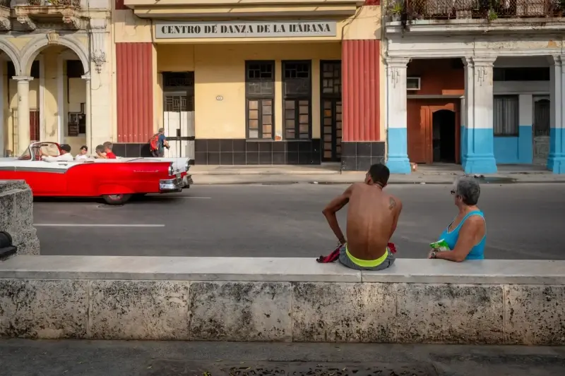Paseo del Prado, Centro Habana, Havana, Cuba — La Habana. Paseo del Prado — фото знято на LEICA SL (Typ 601), VARIO-ELMARIT-SL 1:2.8-4/24-90 ASPH.