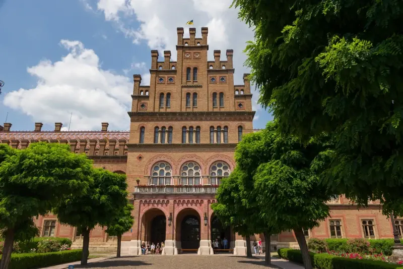 Chernivtsi, Chernivtsi Oblast, Ukraine — Chernivtsi University - a masterpiece of Habsburg architecture — photo captured with LEICA SL (Typ 601), VARIO-ELMARIT-SL 1:2.8-4/24-90 ASPH.