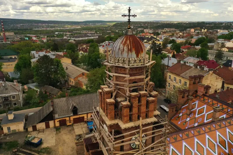 Chernivtsi, Chernivtsi Oblast, Ukraine — Chernivtsi University - a masterpiece of Habsburg architecture — photo captured with DJI Mavic 2 Pro, Hasselblad L1D-20c 28.0 mm f/2.8