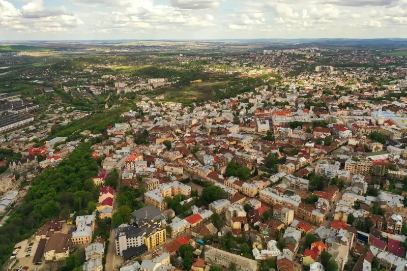 Chernivtsi, Chernivtsi Oblast, Ukraine — Chernivtsi University - a masterpiece of Habsburg architecture — photo captured with DJI Mavic 2 Pro, Hasselblad L1D-20c 28.0 mm f/2.8