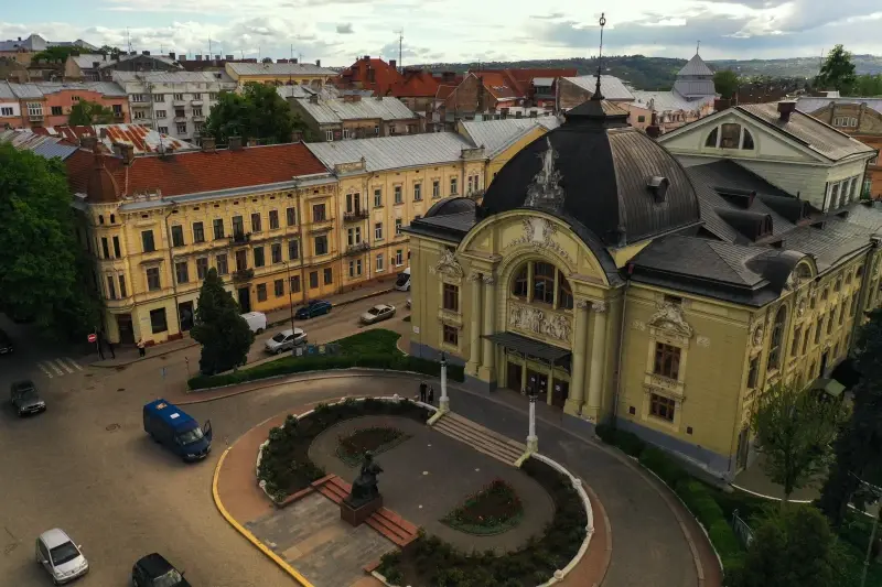 Chernivtsi, Chernivtsi Oblast, Ukraine — Chernivtsi University - a masterpiece of Habsburg architecture — photo captured with DJI Mavic 2 Pro, Hasselblad L1D-20c 28.0 mm f/2.8