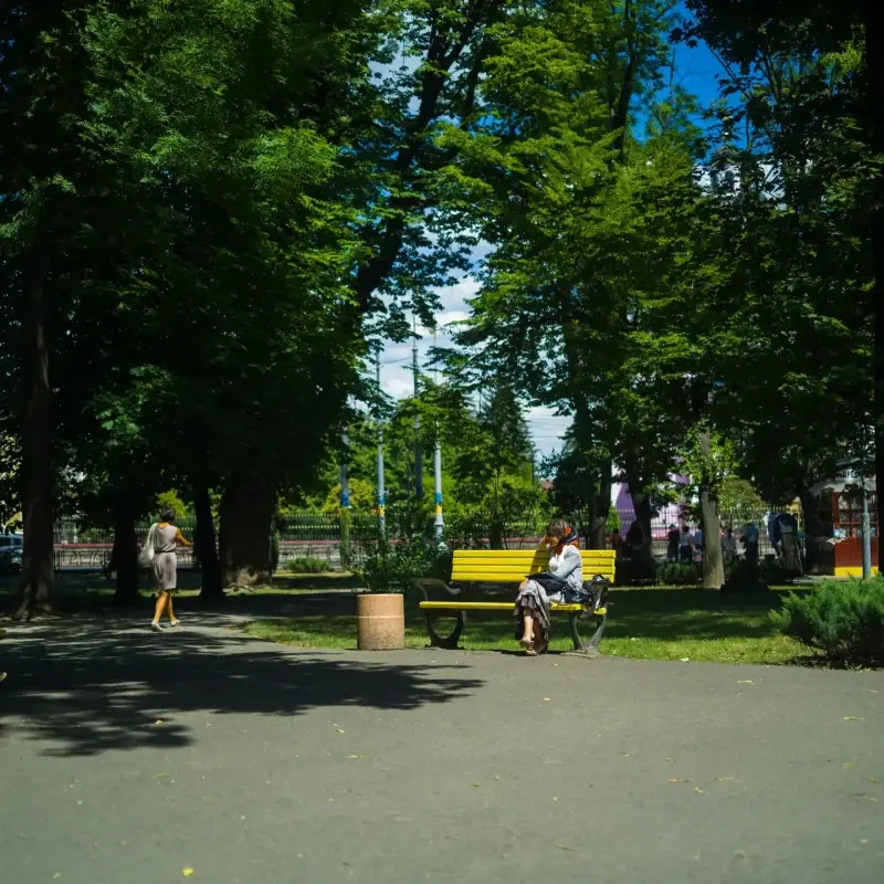 Chernivtsi, Chernivtsi Oblast, Ukraine — Kodak ProBack — photo captured with ProBack645