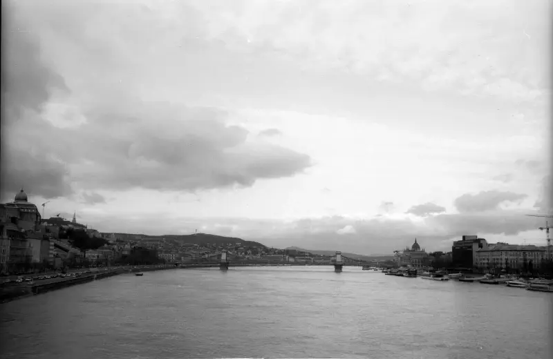 Budapest, Hungary — Winter Budapest on Fomapan & Orwo — photo captured with LS-4000