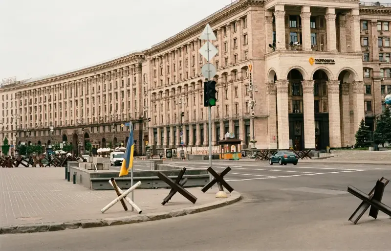 Kyiv City, Ukraine — Khreshchatyk street war photo