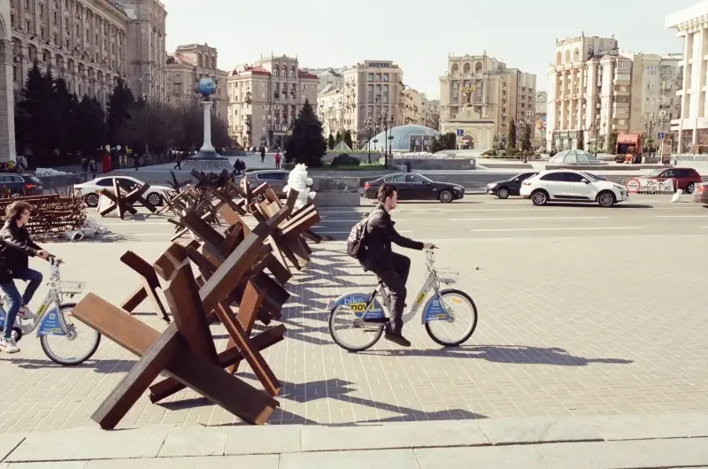 Kyiv City, Ukraine — Khreshchatyk street war photo