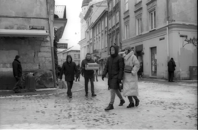 Plosha Rynok, Lviv, Lviv Oblast, Ukraine — Winter in Lviv — photo captured with LS-4000
