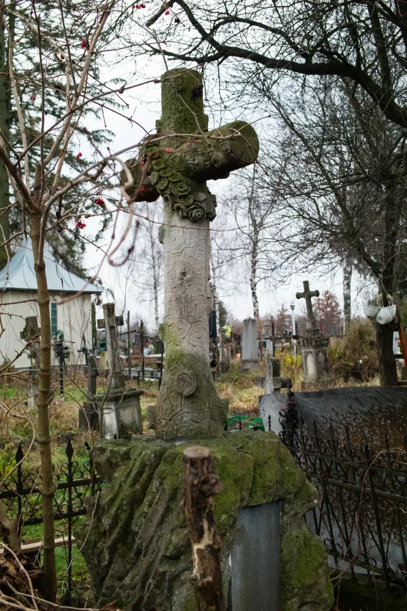 Sadhora, Chernivtsi, Chernivtsi Oblast, Ukraine — Sadhora Synagogue and the old Jewish cemetery in Chernivtsi — photo captured with M9 Digital Camera, Leica Summilux-M 50mm f/1.4 (II)