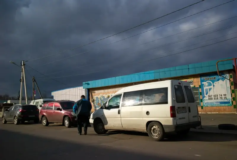 Donetsk Oblast, Ukraine — Маріуполь-Волноваха — photo captured with M9 Digital Camera, Elmarit-M 28mm f/2.8 ASPH.