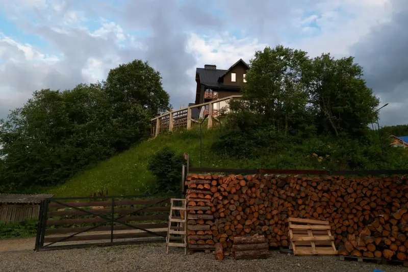 Polianytsia Bukovel, Ivano Frankivsk Oblast, Ukraine — Буковель у кольорі — photo captured with LEICA Q2, SUMMILUX 1:1.7/28 ASPH.